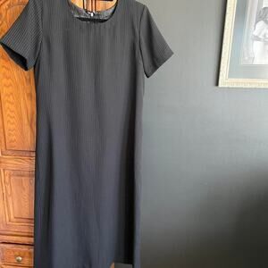 Minimalist black midi‎ dress